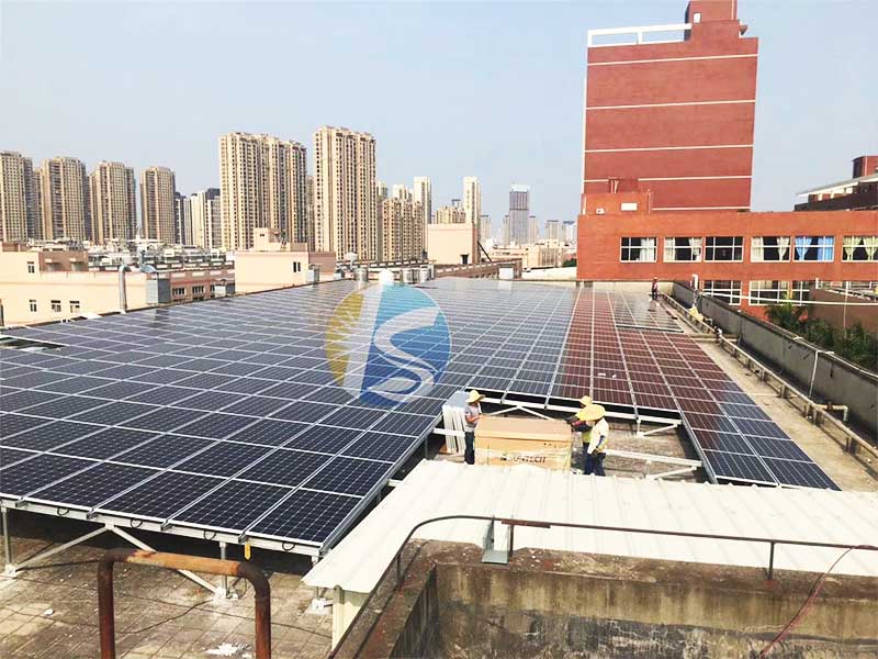 Système solaire de toit de Xiamen Chine 400KW